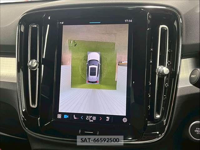 Volvo XC40 2022-09 6999054-5