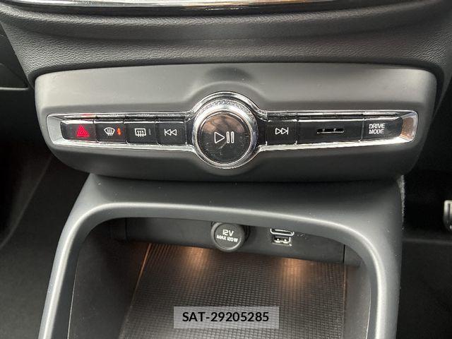 Volvo XC40 2021-05 7021852-17