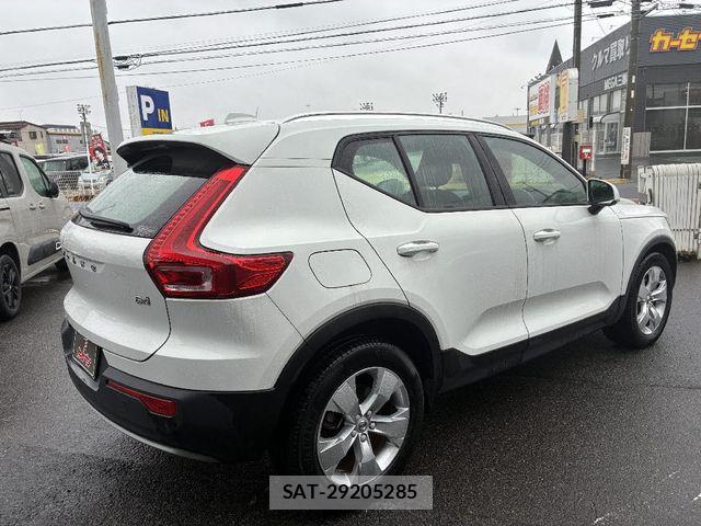 Volvo XC40 2021-05 7021852-1