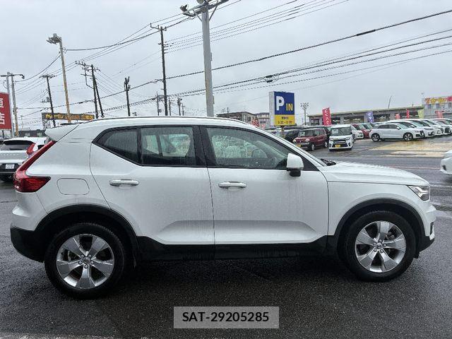 Volvo XC40 2021-05 7021852-22