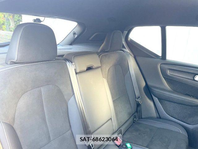 Volvo XC40 2024-03 7061270-10