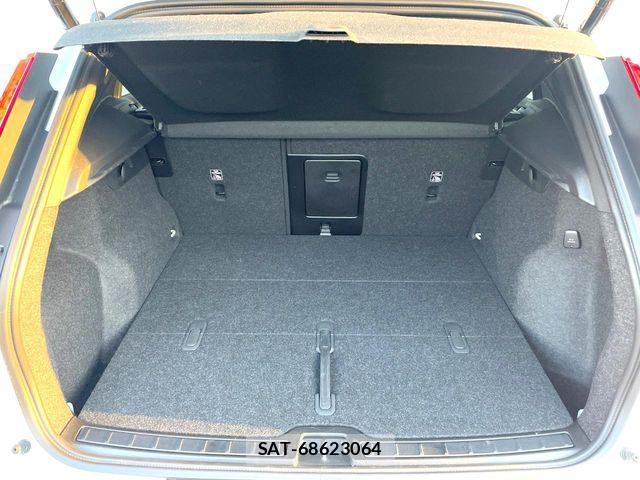 Volvo XC40 2024-03 7061270-15