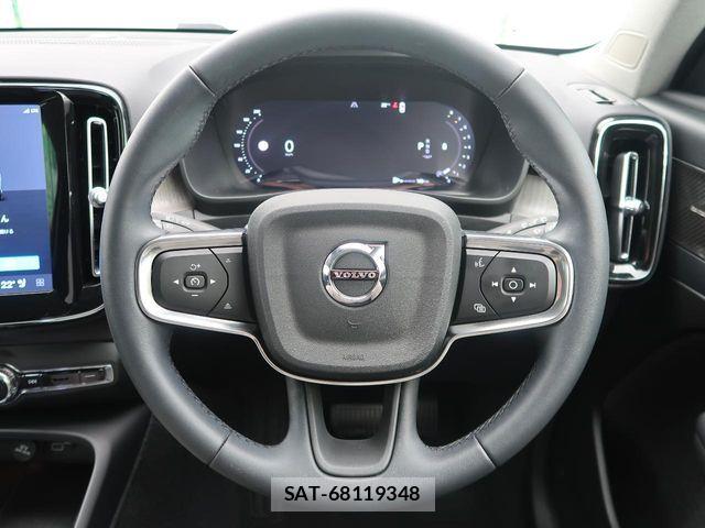 Volvo XC40 2023-09 7061268-10