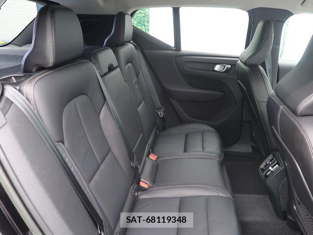 Volvo XC40 2023-09 7061268-12