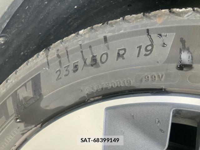 Volvo XC40 2023-09 7061272-6