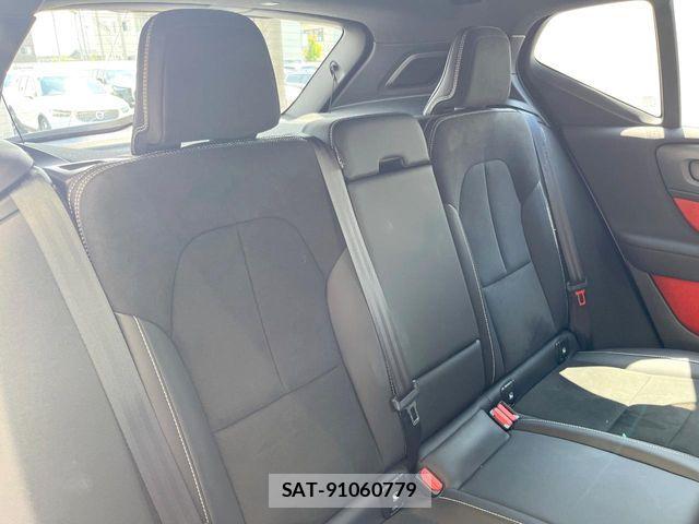 Volvo XC40 2021-04 7061274-12
