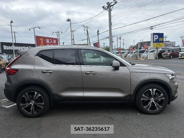 Volvo XC40 2022-01 7061271-22