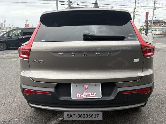 Volvo XC40 2022-01 7061271-23
