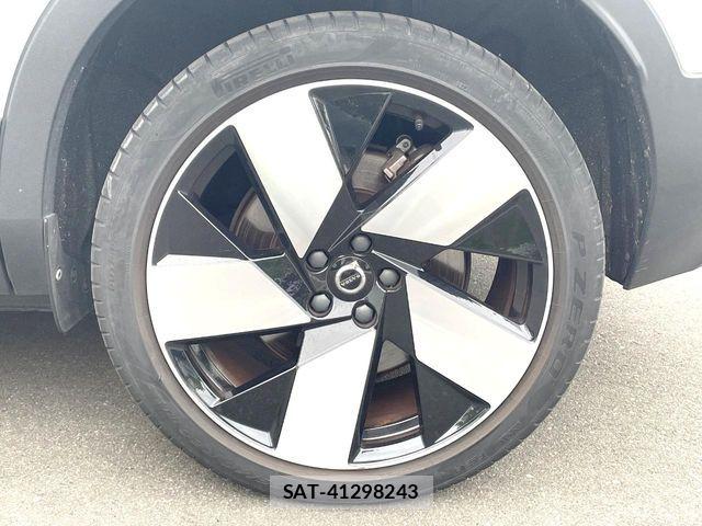 Volvo XC40 2023-07 7061273-10