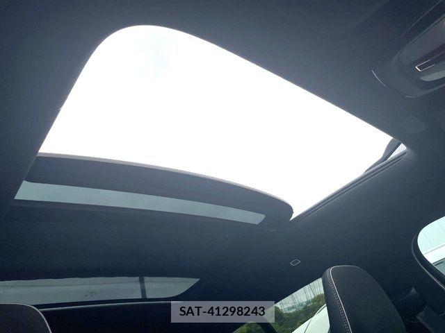 Volvo XC40 2023-07 7061273-5