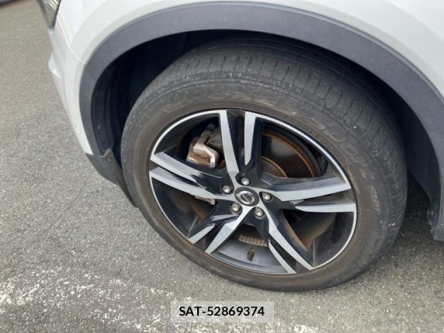 Volvo XC40 2020-01 7061277-9