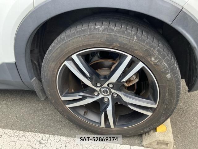 Volvo XC40 2020-01 7061277-8