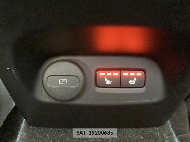 Volvo XC40 2021-01 7061276-9