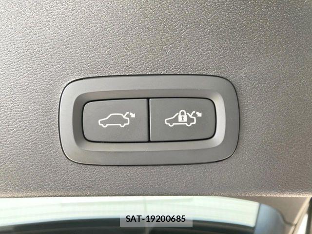 Volvo XC40 2021-01 7061276-10