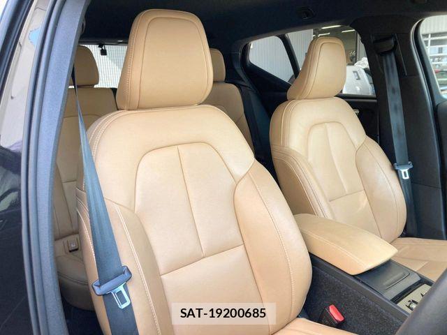 Volvo XC40 2021-01 7061276-12