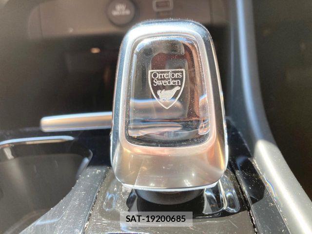 Volvo XC40 2021-01 7061276-5