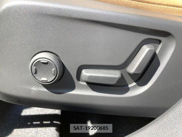 Volvo XC40 2021-01 7061276-8