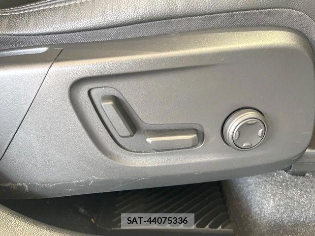 Volvo XC40 2021-05 7061275-9