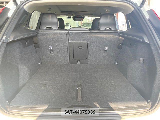 Volvo XC40 2021-05 7061275-16