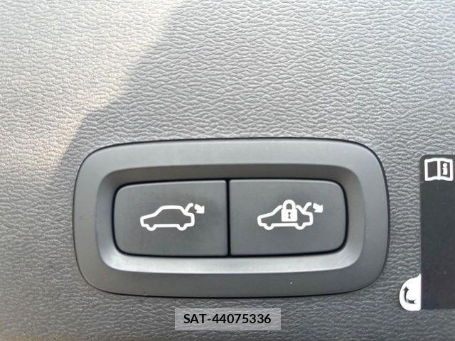 Volvo XC40 2021-05 7061275-17