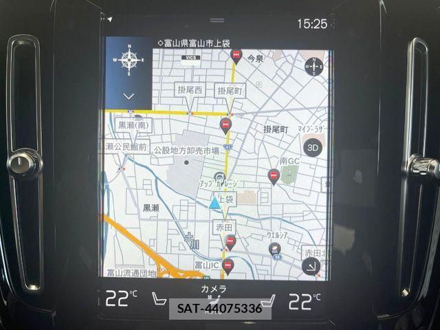 Volvo XC40 2021-05 7061275-6