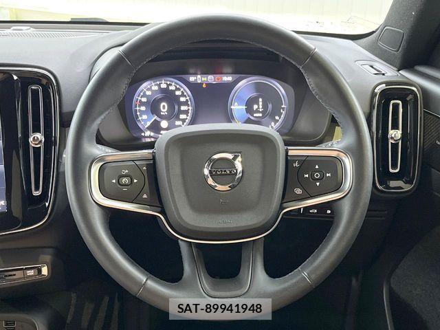 Volvo XC40 2022-05 7226808-11