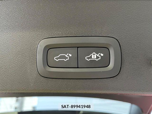 Volvo XC40 2022-05 7226808-17