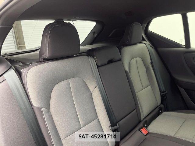 Volvo XC40 2024-11 7226813-12