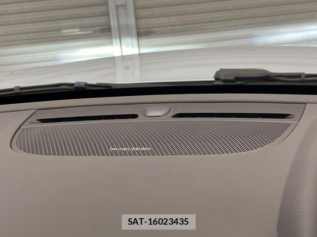 Volvo XC40 2023-07 7226806-7