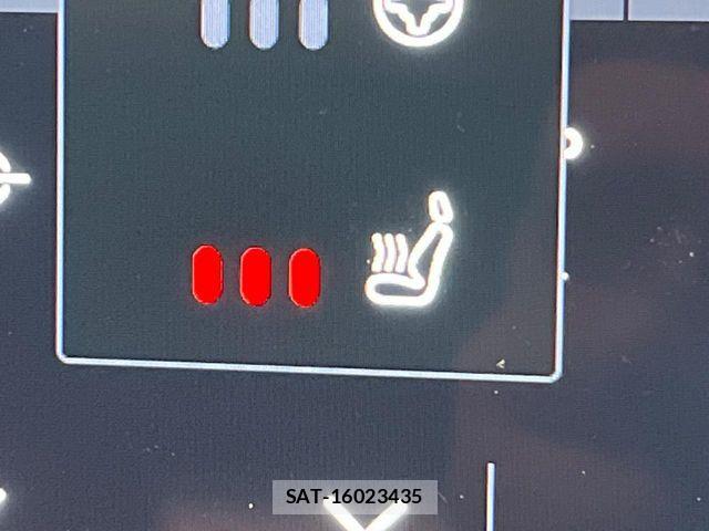 Volvo XC40 2023-07 7226806-8