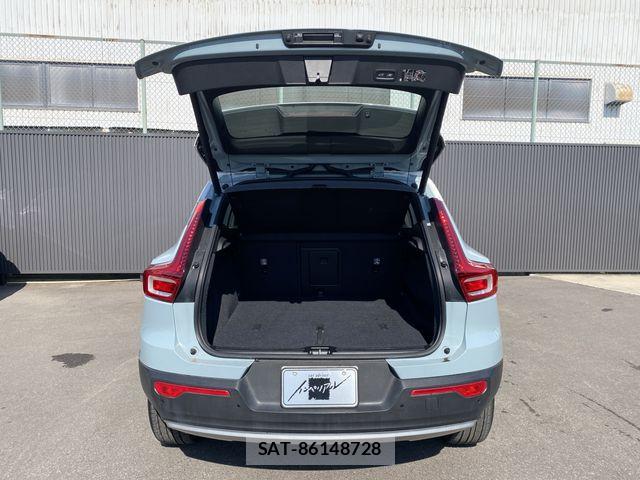 Volvo XC40 2019-05 7226800-9