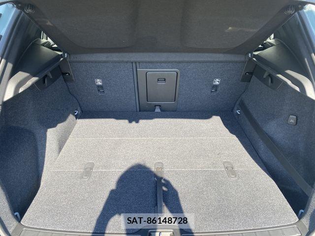 Volvo XC40 2019-05 7226800-15