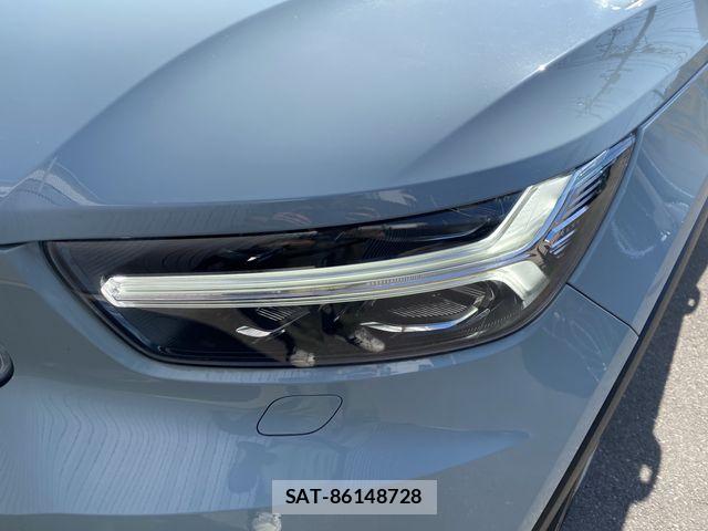 Volvo XC40 2019-05 7226800-24