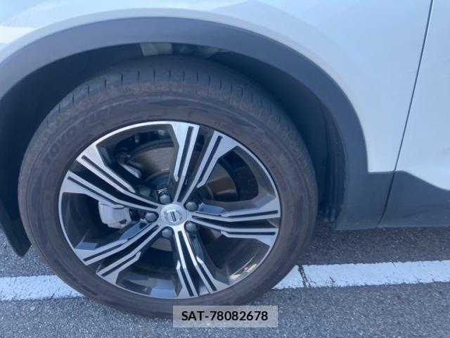 Volvo XC40 2021-08 7226799-8