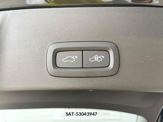 Volvo XC40 2023-09 7226809-16