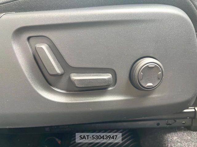 Volvo XC40 2023-09 7226809-8