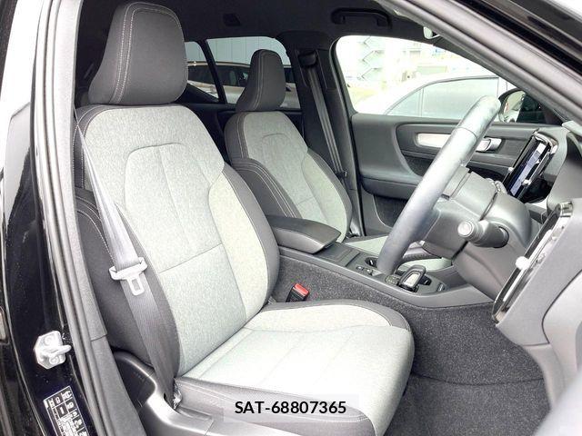 Volvo XC40 2021-07 7226801-11
