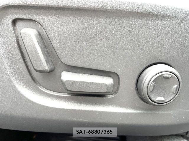 Volvo XC40 2021-07 7226801-8