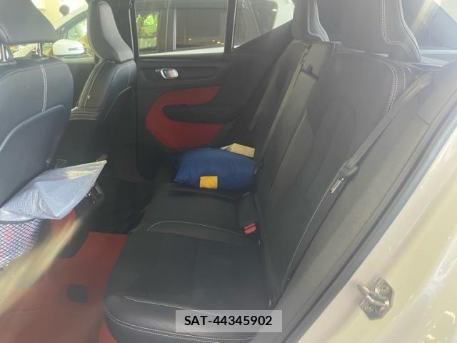Volvo XC40 2020-05 7226798-10