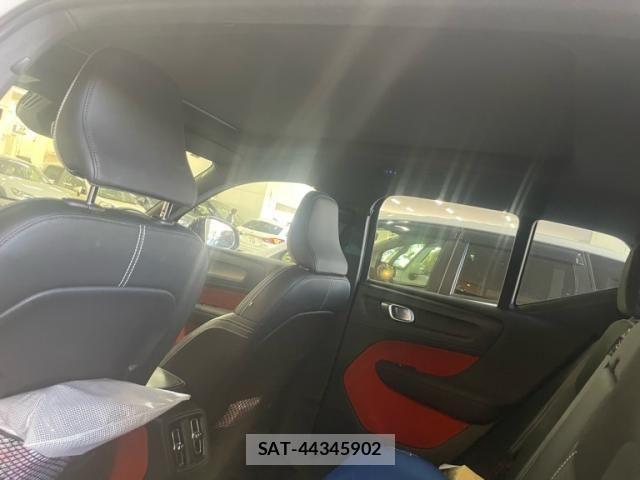 Volvo XC40 2020-05 7226798-11