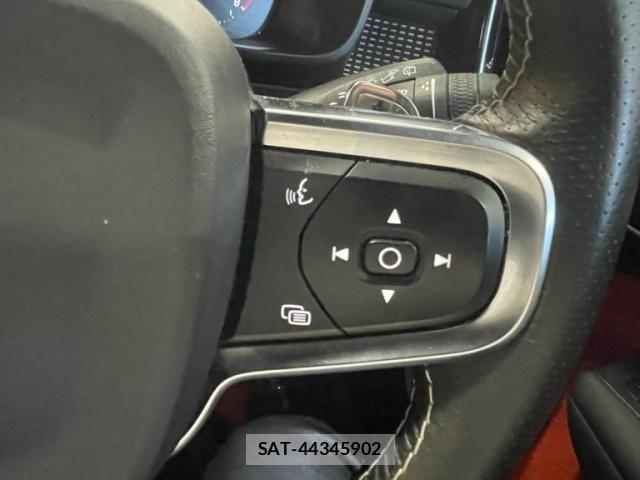 Volvo XC40 2020-05 7226798-18