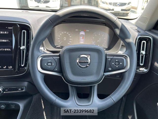 Volvo XC40 2021-11 7226805-9