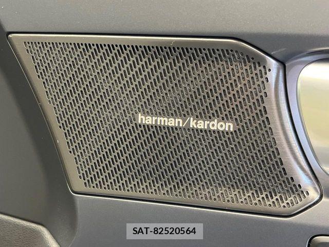 Volvo XC40 2023-09 7226807-6