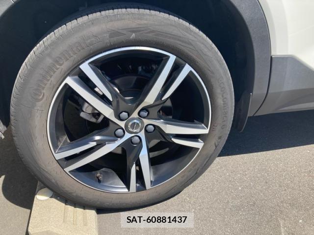 Volvo XC40 2021-03 7226802-9