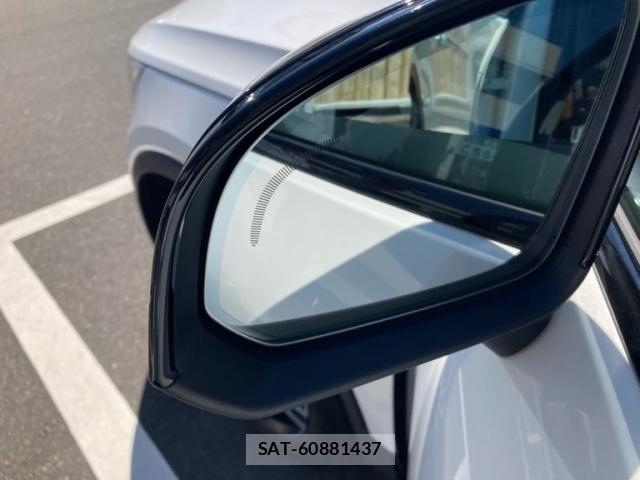 Volvo XC40 2021-03 7226802-15