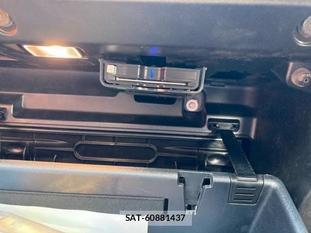 Volvo XC40 2021-03 7226802-27