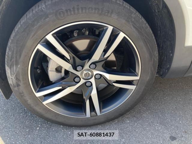 Volvo XC40 2021-03 7226802-7