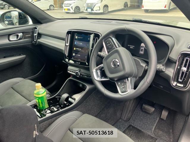 Volvo XC40 2024-12 7226812-17