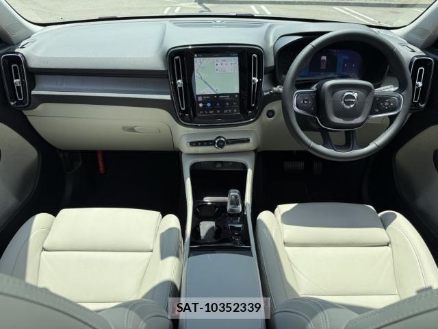 Volvo XC40 2024-10 7226811-1