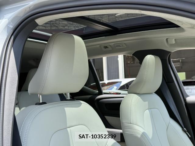 Volvo XC40 2024-10 7226811-21